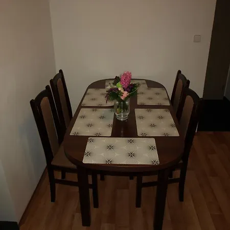 Apartman Krista アパート *