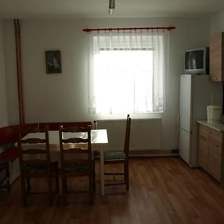 アパート Apartman Krista *